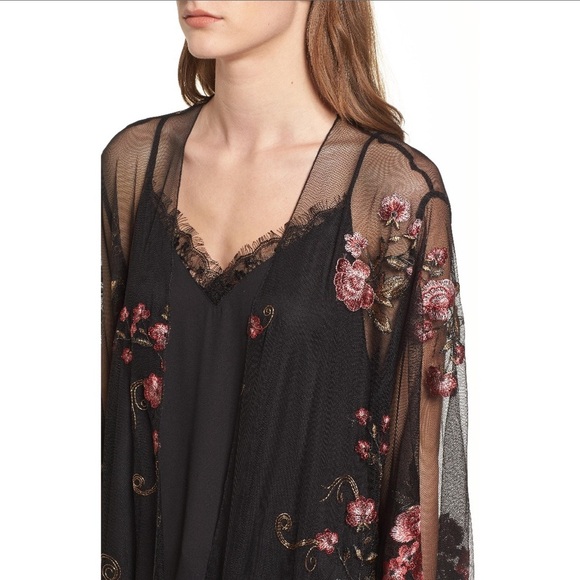 Band of Gypsies Sunset Sheer Embroidered Kimono In Black/ Rose - Picture 16 of 16